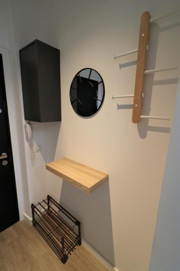 Charming City Center Apartment - Free Minibar Bucarest Exterior foto